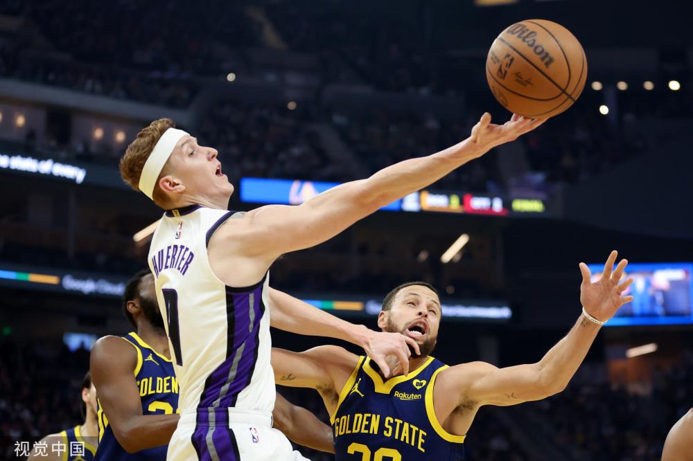 每场比赛的 每场比赛的