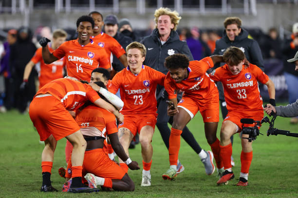 色的年轻门 色的年轻门