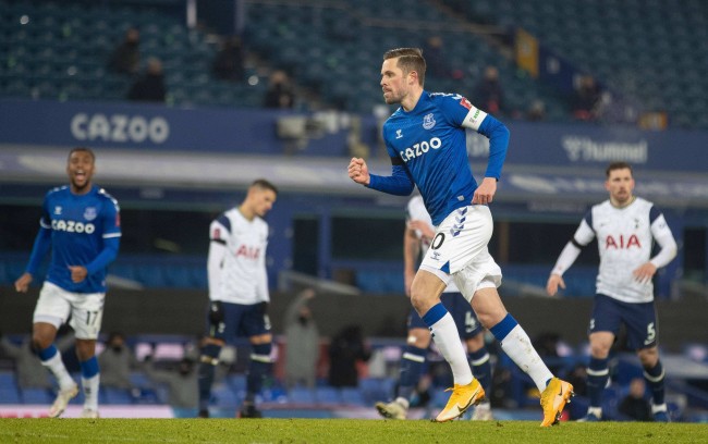 的冷静和判 的冷静和判